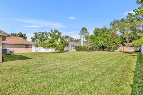 House in Sanford, Florida 4 bedrooms, 256.69 sq.m. № 1913704 - photo 27