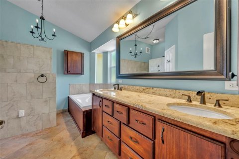 House in Sanford, Florida 4 bedrooms, 256.69 sq.m. № 1913704 - photo 17