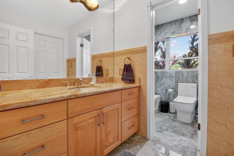 Casa en venta en Palmetto Bay, Florida, 5 dormitorios, 304.91 m2 № 2060094 - foto 30