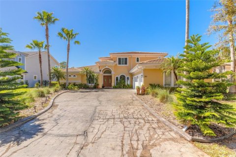 House in Daytona Beach, Florida 5 bedrooms, 344.11 sq.m. № 1585711 - photo 3