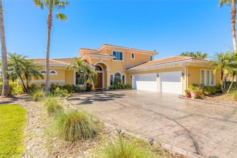 House in Daytona Beach, Florida 5 bedrooms, 344.11 sq.m. № 1585711 - photo 2