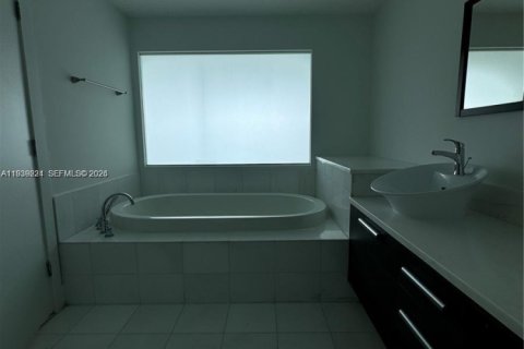 Condominio en venta en Aventura, Florida, 2 dormitorios, 144.18 m2 № 2088574 - foto 27