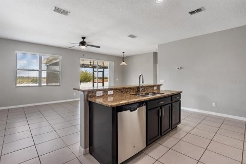 Casa en alquiler en Groveland, Florida, 4 dormitorios, 171.31 m2 № 1902242 - foto 16