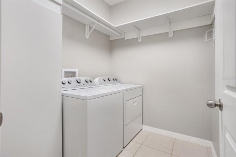 Casa en alquiler en Groveland, Florida, 4 dormitorios, 171.31 m2 № 1902242 - foto 12