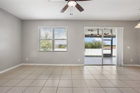 Casa en alquiler en Groveland, Florida, 4 dormitorios, 171.31 m2 № 1902242 - foto 17