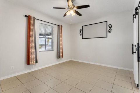 Casa en alquiler en Groveland, Florida, 4 dormitorios, 171.31 m2 № 1902242 - foto 25