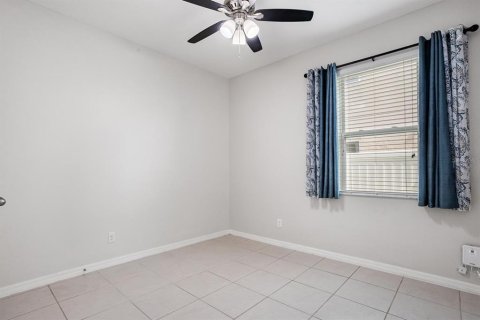 Casa en alquiler en Groveland, Florida, 4 dormitorios, 171.31 m2 № 1902242 - foto 9