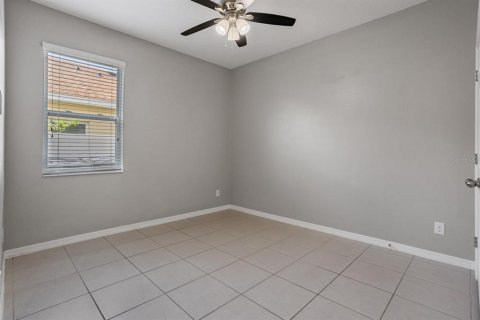 Casa en alquiler en Groveland, Florida, 4 dormitorios, 171.31 m2 № 1902242 - foto 6