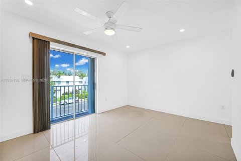 Appartement à louer à Miami Beach, Floride: 1 chambre № 1995938 - photo 3