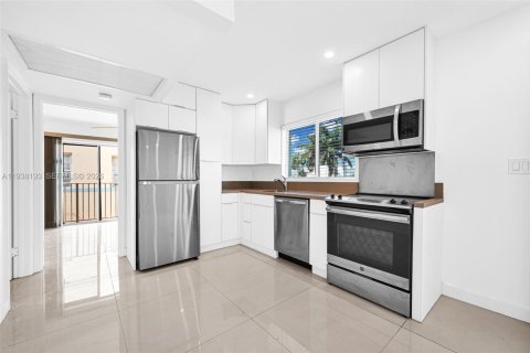 Appartement à louer à Miami Beach, Floride: 1 chambre № 1995938 - photo 4