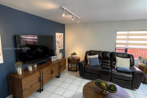 Immobilier commercial à vendre à Miami, Floride: 255.67 m2 № 2002684 - photo 7