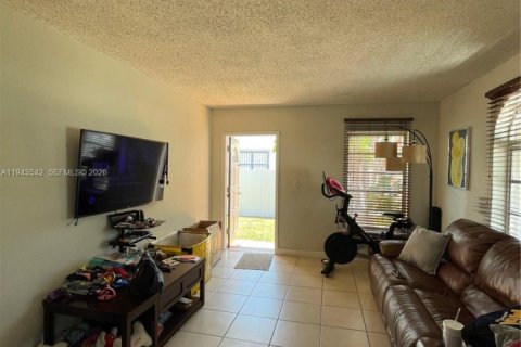 Immobilier commercial à vendre à Miami, Floride: 255.67 m2 № 2002684 - photo 15