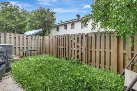 Condominio en venta en Homestead, Florida, 3 dormitorios, 120.96 m2 № 2013202 - foto 10