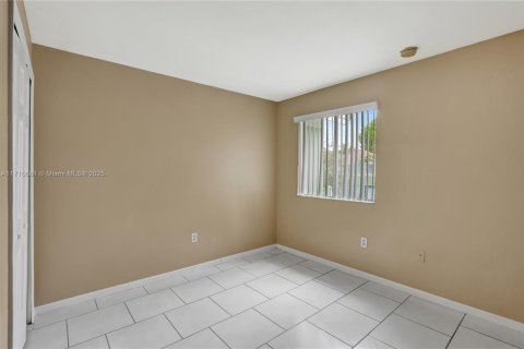 Condominio en venta en Homestead, Florida, 3 dormitorios, 120.96 m2 № 2013202 - foto 15