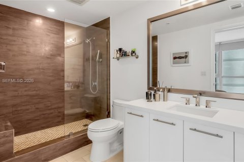 Condominio en venta en Miami, Florida, 2 dormitorios, 130.53 m2 № 2075451 - foto 20