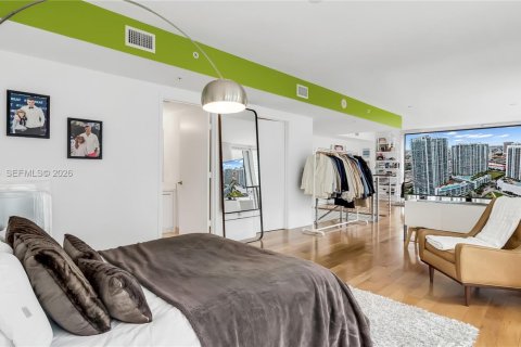 Condominio en venta en Miami, Florida, 2 dormitorios, 130.53 m2 № 2075451 - foto 19