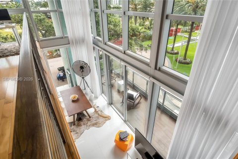 Condominio en venta en Miami, Florida, 2 dormitorios, 130.53 m2 № 2075451 - foto 2