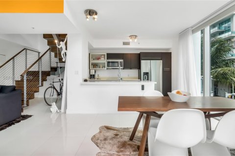 Condominio en venta en Miami, Florida, 2 dormitorios, 130.53 m2 № 2075451 - foto 5