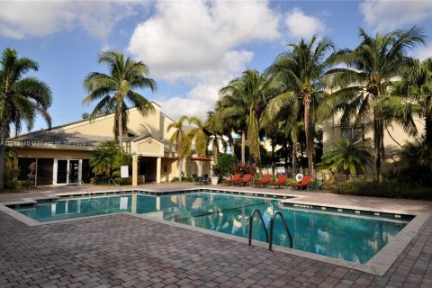 Condo in Tamarac, Florida, 1 bedroom  № 1840924 - photo 21