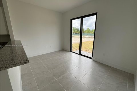House in Homestead, Florida 4 bedrooms № 1689381 - photo 6