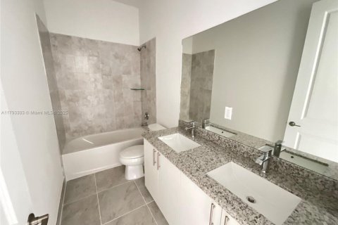 House in Homestead, Florida 4 bedrooms № 1689381 - photo 14