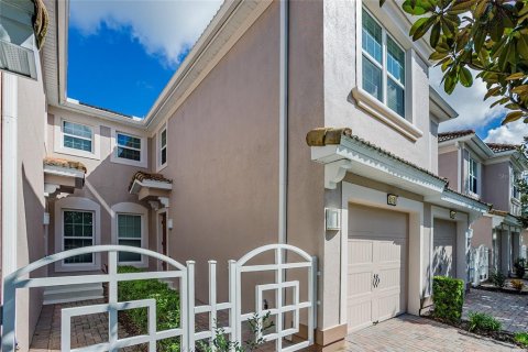 Condominio en alquiler en Davenport, Florida, 2 dormitorios, 175.86 m2 № 1790082 - foto 2