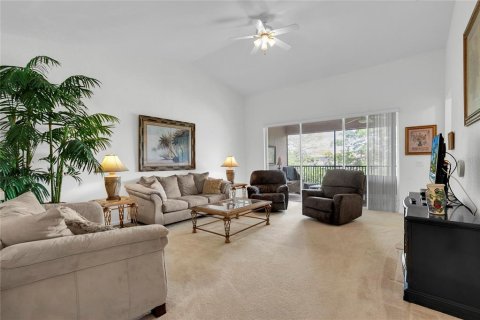 Condominio en alquiler en Davenport, Florida, 2 dormitorios, 175.86 m2 № 1790082 - foto 3