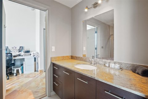 Condo in Aventura, Florida, 3 bedrooms  № 1776092 - photo 22