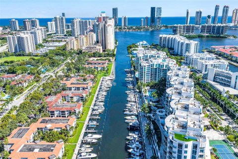 Condo in Aventura, Florida, 3 bedrooms  № 1776092 - photo 2