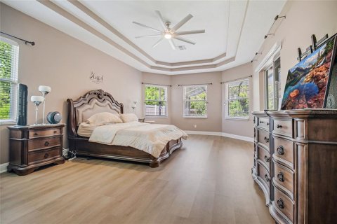 House in Orlando, Florida 4 bedrooms, 413.6 sq.m. № 2207773 - photo 16