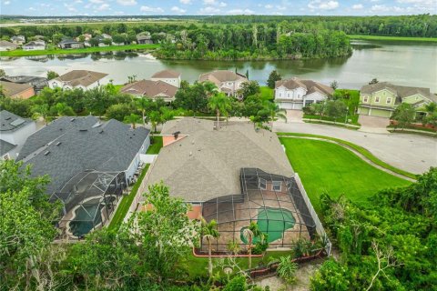 House in Orlando, Florida 4 bedrooms, 413.6 sq.m. № 2207773 - photo 29