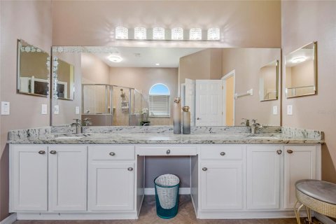 House in Orlando, Florida 4 bedrooms, 413.6 sq.m. № 2207773 - photo 19