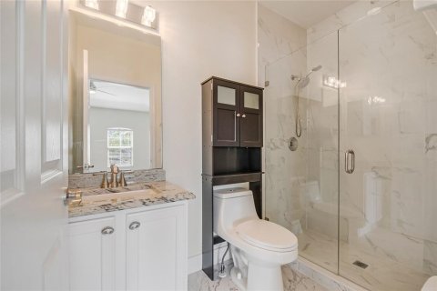 House in Orlando, Florida 4 bedrooms, 413.6 sq.m. № 2207773 - photo 23