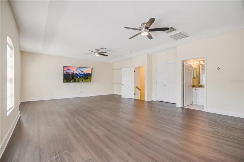 House in Orlando, Florida 4 bedrooms, 413.6 sq.m. № 2207773 - photo 22
