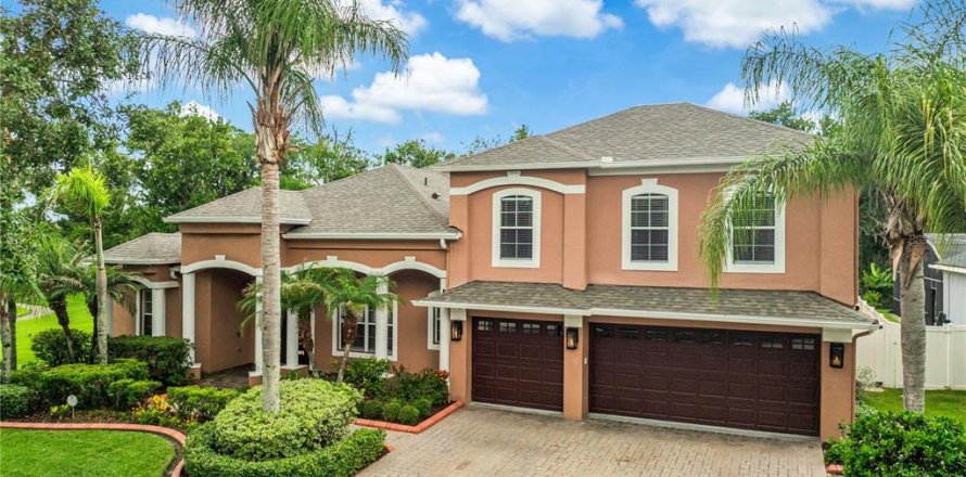 House in Orlando, Florida 4 bedrooms, 413.6 sq.m. № 2207773