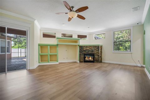 House in Orlando, Florida 4 bedrooms, 413.6 sq.m. № 2207773 - photo 6