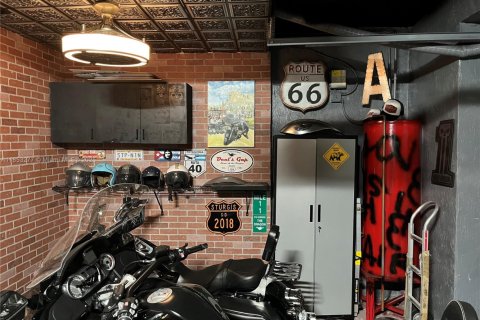 Купить таунхаус в Норт-Майами-Бич, Флорида 3 спальни, 296.82м2, № 2056816 - фото 23