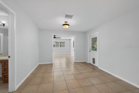 Villa ou maison à vendre à Tampa, Floride: 3 chambres, 177.16 m2 № 2416570 - photo 25