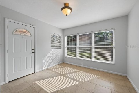 Villa ou maison à vendre à Tampa, Floride: 3 chambres, 177.16 m2 № 2416570 - photo 11