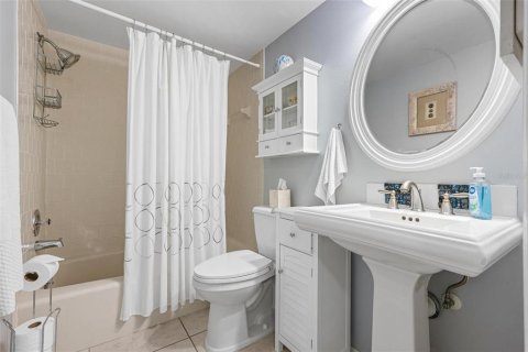 Copropriété à vendre à Bradenton, Floride: 3 chambres, 173.36 m2 № 1886118 - photo 29