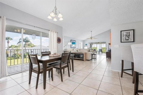 Copropriété à vendre à Bradenton, Floride: 3 chambres, 173.36 m2 № 1886118 - photo 6
