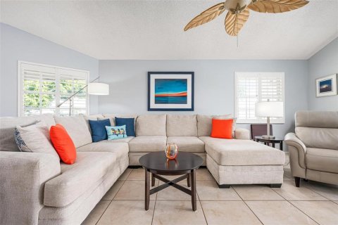 Copropriété à vendre à Bradenton, Floride: 3 chambres, 173.36 m2 № 1886118 - photo 10