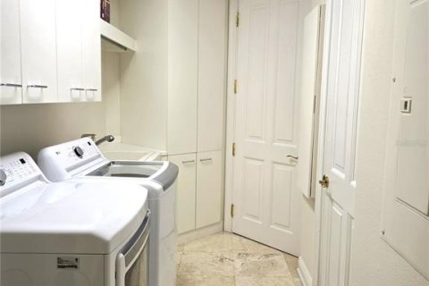 Купить кондоминиум в Сарасота, Флорида 5 комнат, 277.31м2, № 1558150 - фото 12