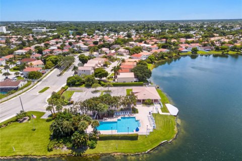 Casa en venta en Margate, Florida, 3 dormitorios, 139.35 m2 № 2305485 - foto 8