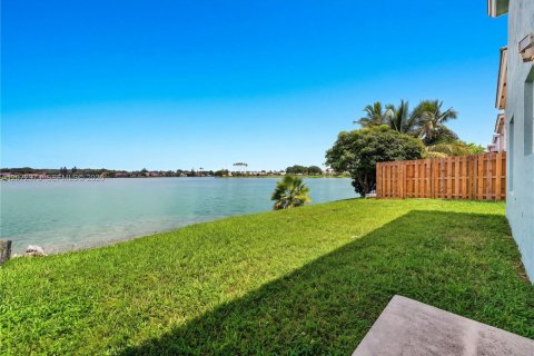 Casa en venta en Margate, Florida, 3 dormitorios, 139.35 m2 № 2305485 - foto 26