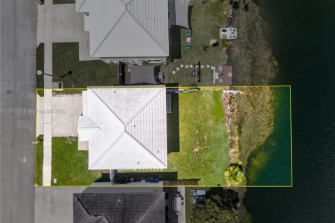 Casa en venta en Margate, Florida, 3 dormitorios, 139.35 m2 № 2305485 - foto 5