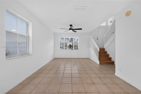 Casa en venta en Margate, Florida, 3 dormitorios, 139.35 m2 № 2305485 - foto 17