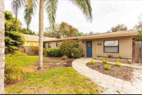 Villa ou maison à vendre à Tampa, Floride: 3 chambres, 129.13 m2 № 1913440 - photo 1