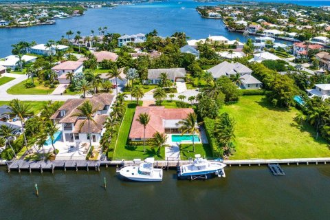 Casa en alquiler en Ocean Ridge, Florida, 4 dormitorios, 226.87 m2 № 1162924 - foto 1
