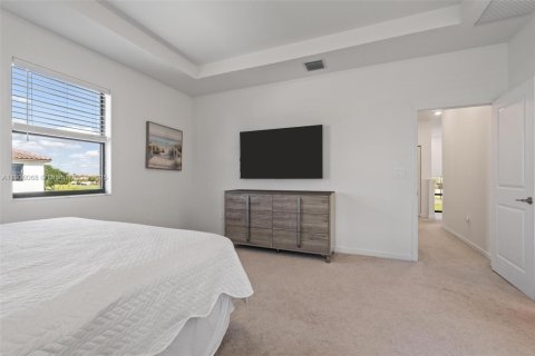 House in Homestead, Florida 5 bedrooms, 245.26 sq.m. № 2081994 - photo 29